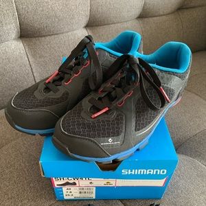Women’s Shimano cycling shoes